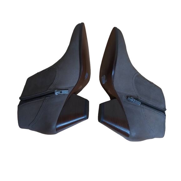 Frye Reina Leather Bootie Boots Pointed Stacked Heel 8.5M New - Picture 9 of 16